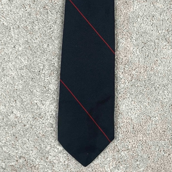 Brooks Brothers Other - Brooks Brothers Makers Mens Silk Tie Navy Blue Red Diagonal Striped Made in USA